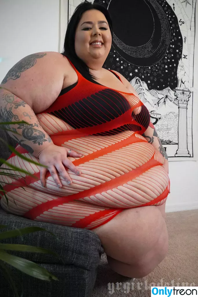 gothgfadeline nude photo #0046 (gothgfadeline)