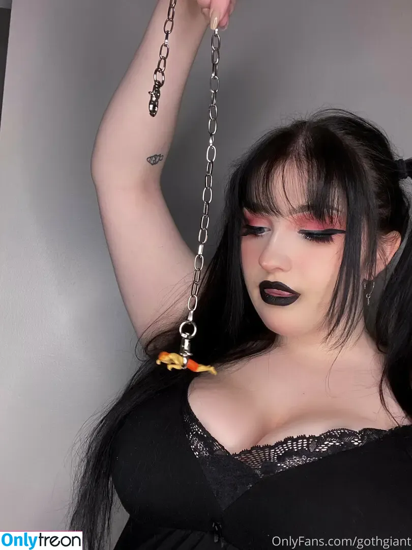 gothgiant nude photo #0044 (goth__egg)