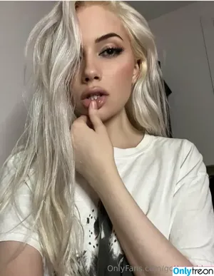 nude photo #0006