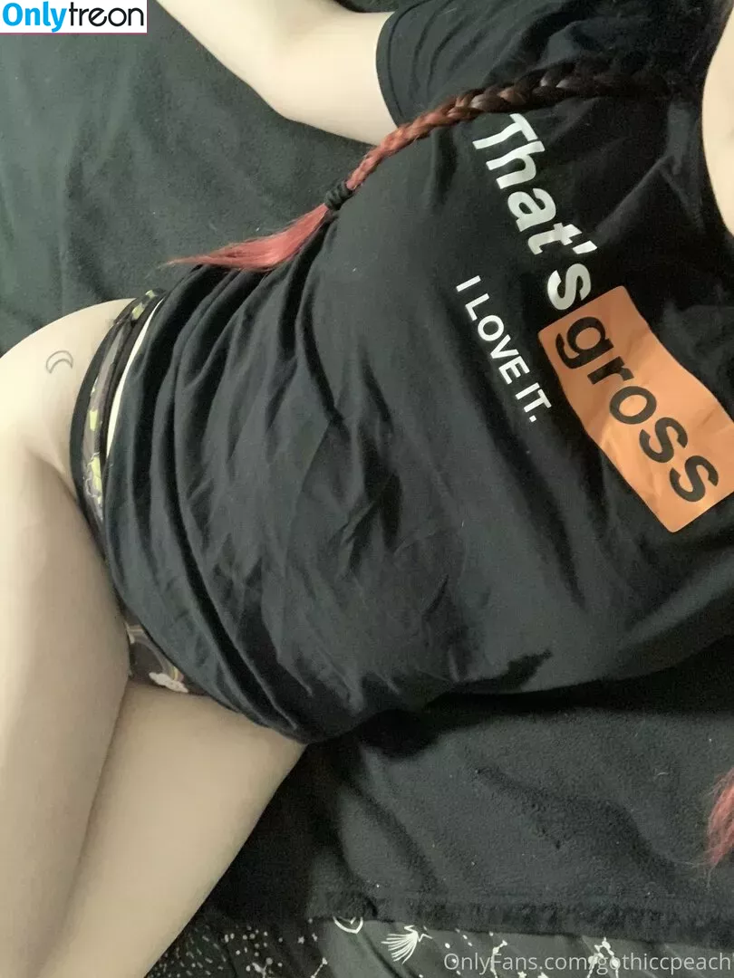 gothiccpeach nude photo #0001 (gothicpeach)