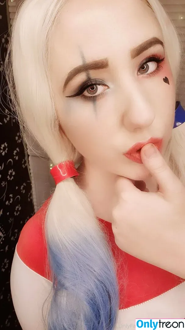 gothickitti nude photo #0080 (gothickitti)