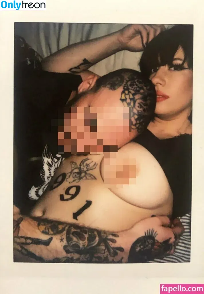 gothkaren nude photo #0005 (KarenIsGoth / VaporCult)