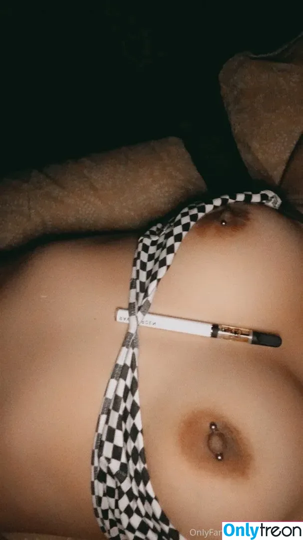 gothwaifu nude photo #0059 (gothwaifu11)