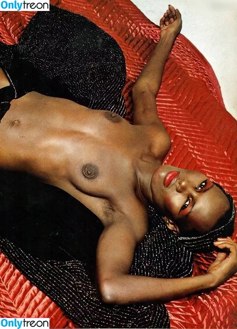 Grace Jones голая photo #0015 (gracejonesofficial / u140728318)