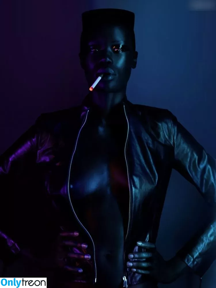 Grace Jones голая photo #0046 (gracejonesofficial / u140728318)