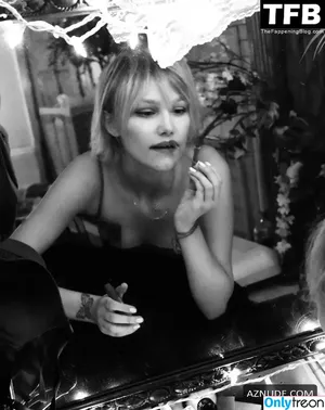 Grace VanderWaal / gracevanderwaal фото голая #0162