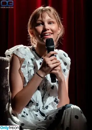 Grace VanderWaal / gracevanderwaal фото голая #0165