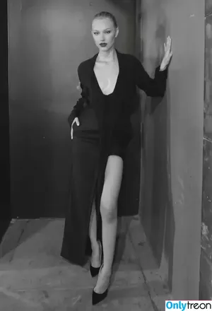 Grace VanderWaal / gracevanderwaal nude photo #0193