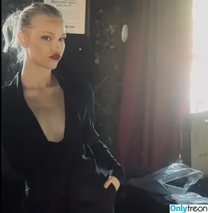 Grace VanderWaal / gracevanderwaal nude photo #0194