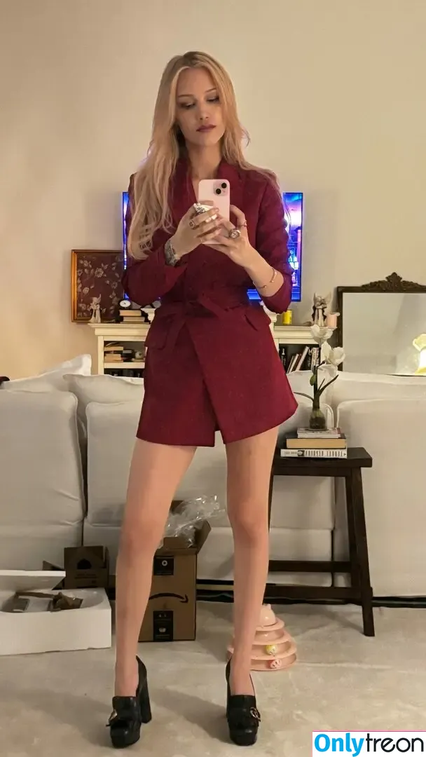 Grace VanderWaal nude photo #0207 (gracevanderwaal)