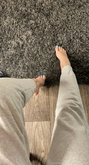gracefulgracexo / graceful_gracex0.2 / thebeautyinfeet фото голая #0127