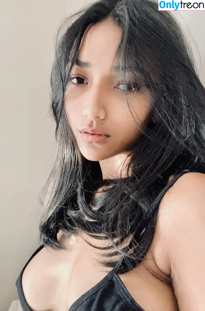 gracie nude photo #0011 (CVNTYCHAN / elegant_grace / gracieabrams)