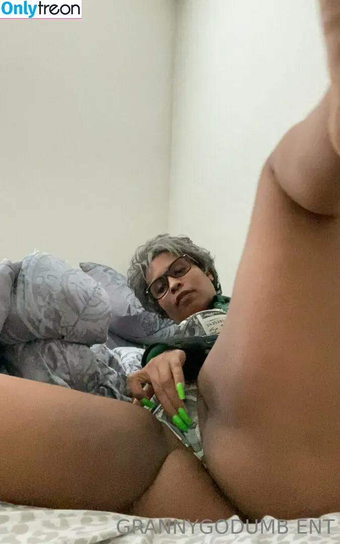 grannygodumb nude photo #0075 (grannygodumbtf)