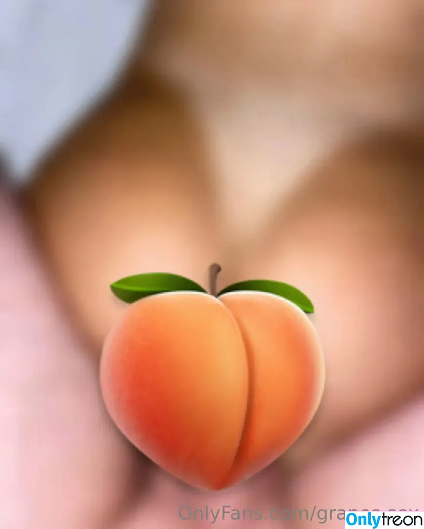 grapes.sex nude photo #0039 (grapes.sex)