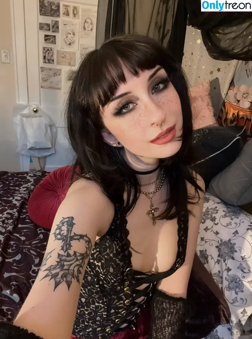 graveghostie nude photo #0036 (eghostie)