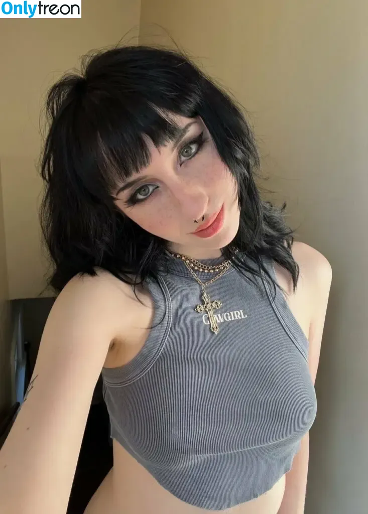 graveghostie nude photo #0041 (eghostie)