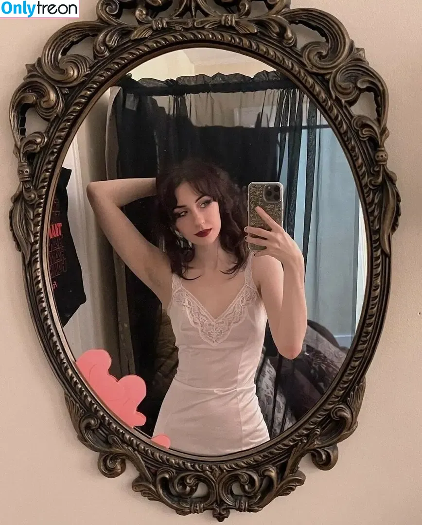 graveghostie nude photo #0052 (eghostie)