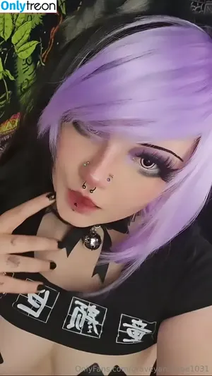 graveyardbabe1031 / xgraveyard_babex nude photo #0005