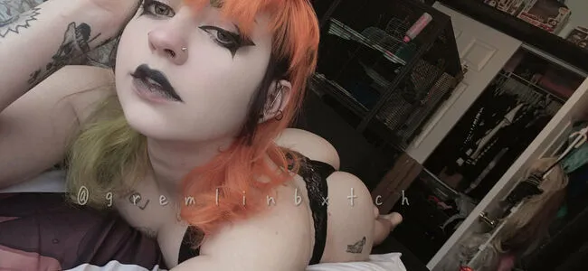 Gremlinbxtch / gremlincxnt фото голая #0103