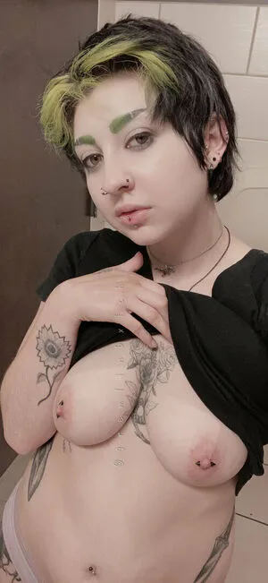 Gremlinbxtch / gremlincxnt фото голая #0214