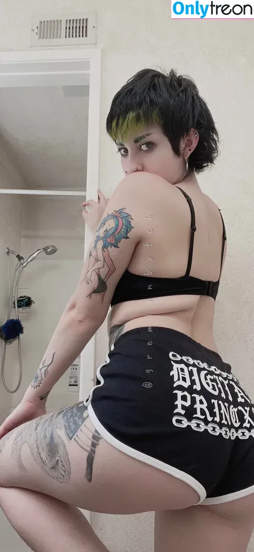 Gremlinbxtch голая photo #0161 (gremlincxnt)
