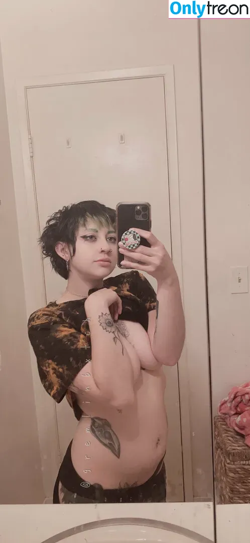 Gremlinbxtch nude photo #0207 (gremlincxnt)