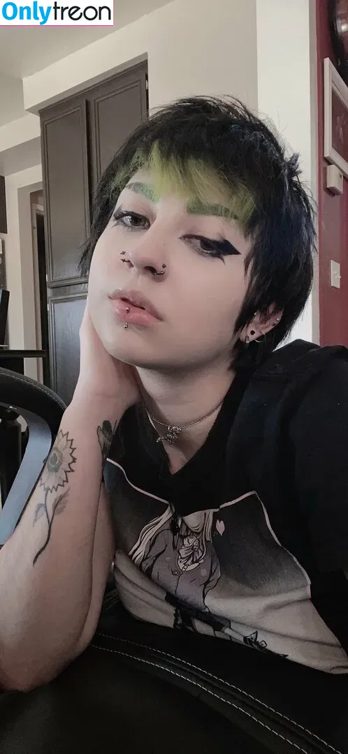 Gremlinbxtch голая photo #0211 (gremlincxnt)
