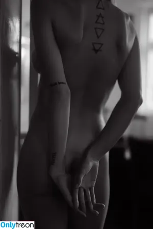 Greta Faeser / greta.official nude photo #0005