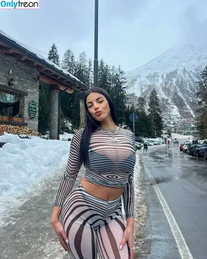 Greta Jasmin El Moktadi / Grelmos / Grelmosss nude photo #0007