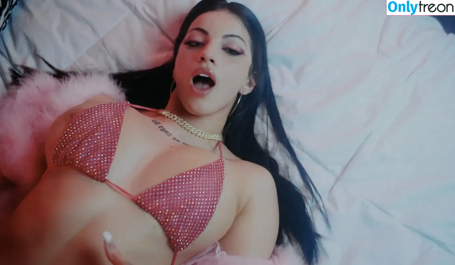 Greta Jasmin El Moktadi nude photo #0037 (Grelmos / Grelmosss)