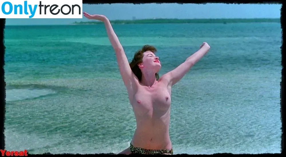 Gretchen Mol nude photo #0036 (gretchen_mol)