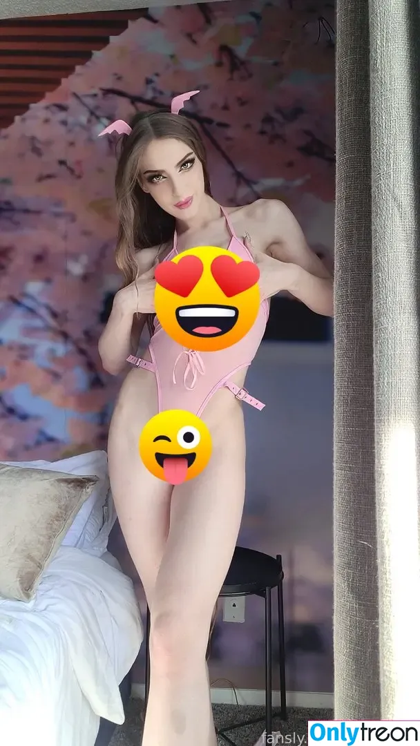 Grimoire голая photo #0011 (Grim / Grimmy / grimmmy / grimoire203 / msgrimoire_)