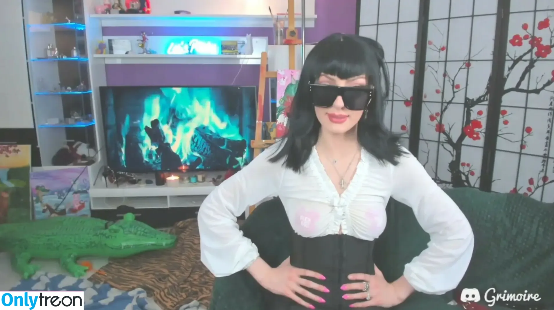 Grimoire голая photo #0940 (Grim / Grimmy / grimmmy / grimoire203 / msgrimoire_)