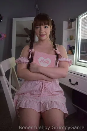 grumpygamergirl / MasterGrumps / grumpypants612 nude photo #0019