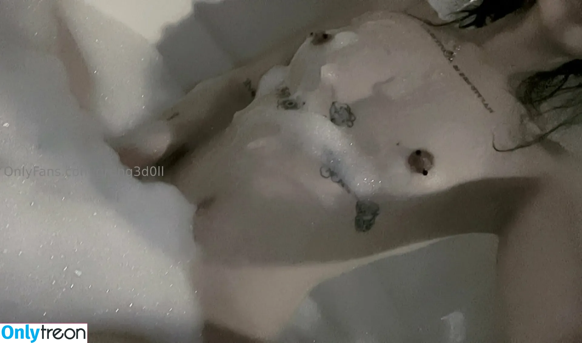 grung3d0ll nude photo #0113 (grung3d0ll)