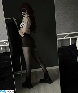 grystnayaanya / 868833525 / grystnaya____ / matreshkaa / грустная аня nude photo #0036