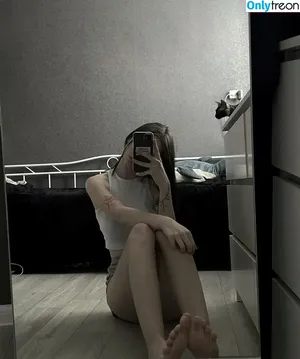 grystnayaanya / 868833525 / grystnaya____ / matreshkaa / грустная аня nude photo #0037