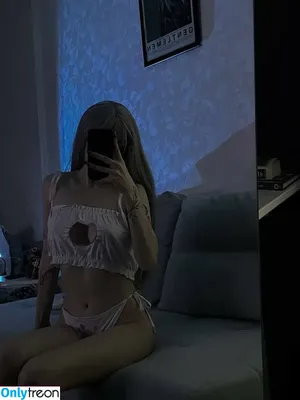 grystnayaanya / 868833525 / grystnaya____ / matreshkaa / грустная аня nude photo #0184