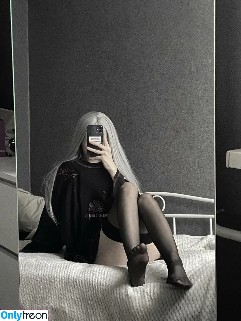 grystnayaanya nude photo #0006 (868833525 / grystnaya____ / matreshkaa / грустная аня)