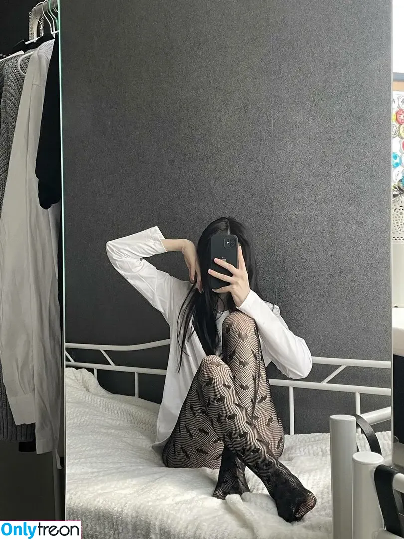 grystnayaanya nude photo #0033 (868833525 / grystnaya____ / matreshkaa / грустная аня)