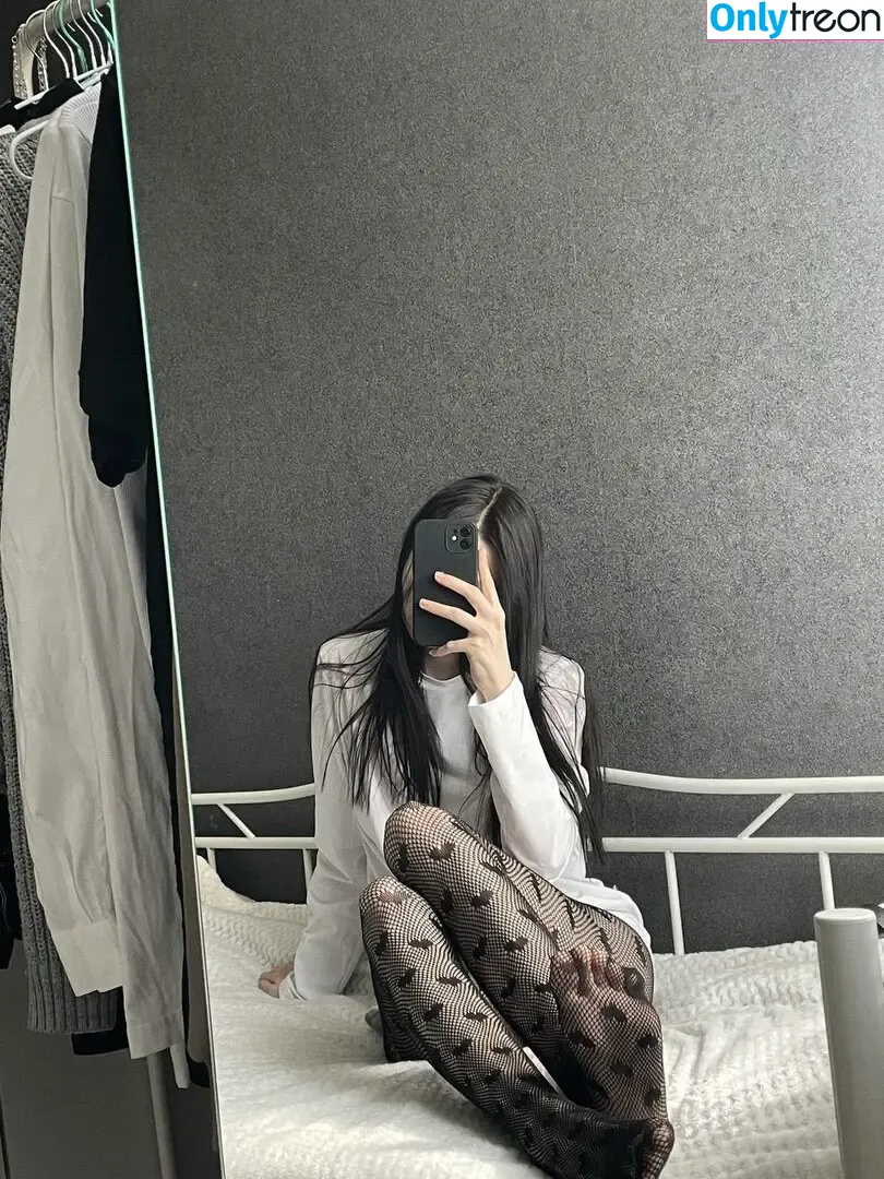 grystnayaanya nude photo #0041 (868833525 / grystnaya____ / matreshkaa / грустная аня)