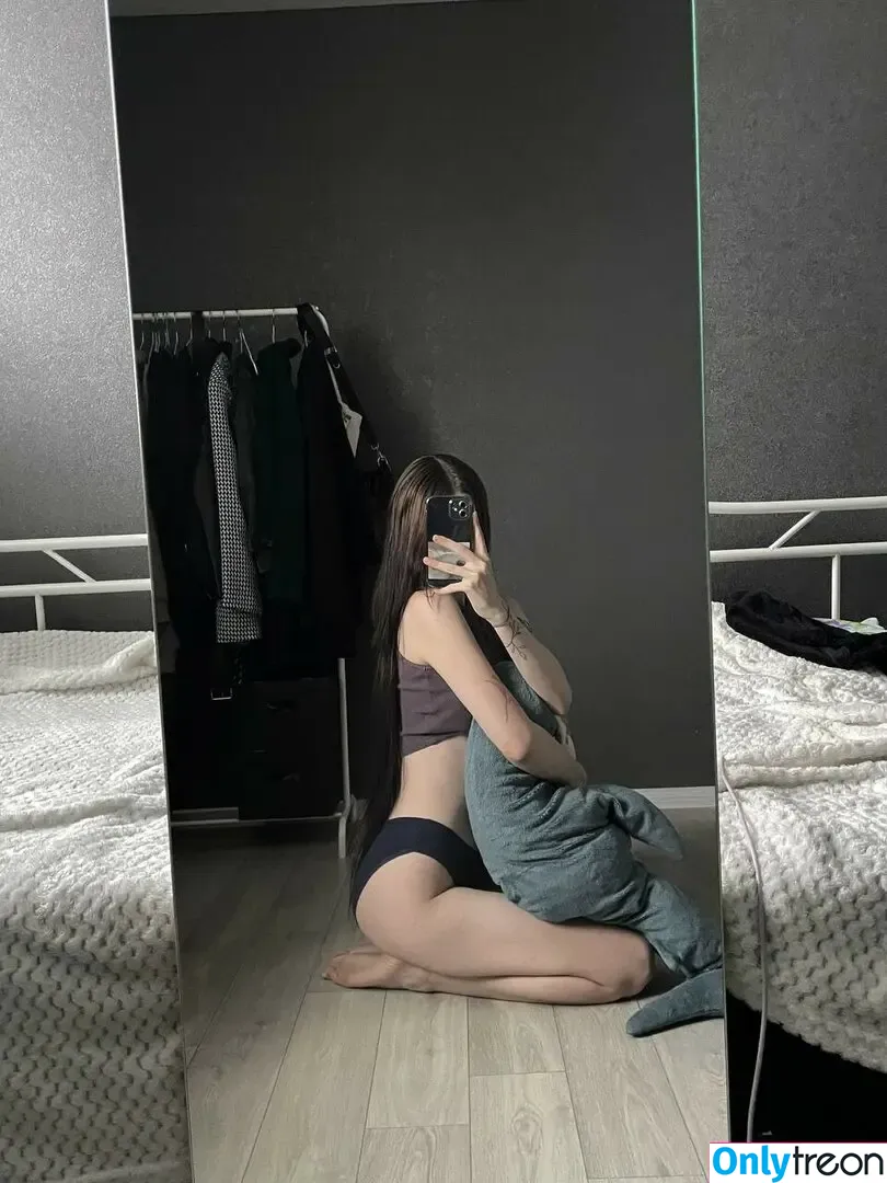 grystnayaanya nude photo #0134 (868833525 / grystnaya____ / matreshkaa / грустная аня)