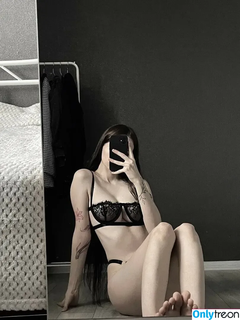 grystnayaanya nude photo #0289 (868833525 / grystnaya____ / matreshkaa / грустная аня)