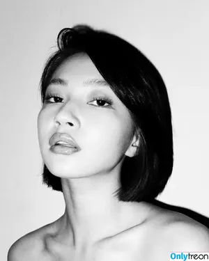 Gulsezim Khassen / hsnglsm nude photo #0009