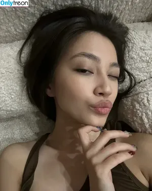 Gulsezim Khassen / hsnglsm nude photo #0023