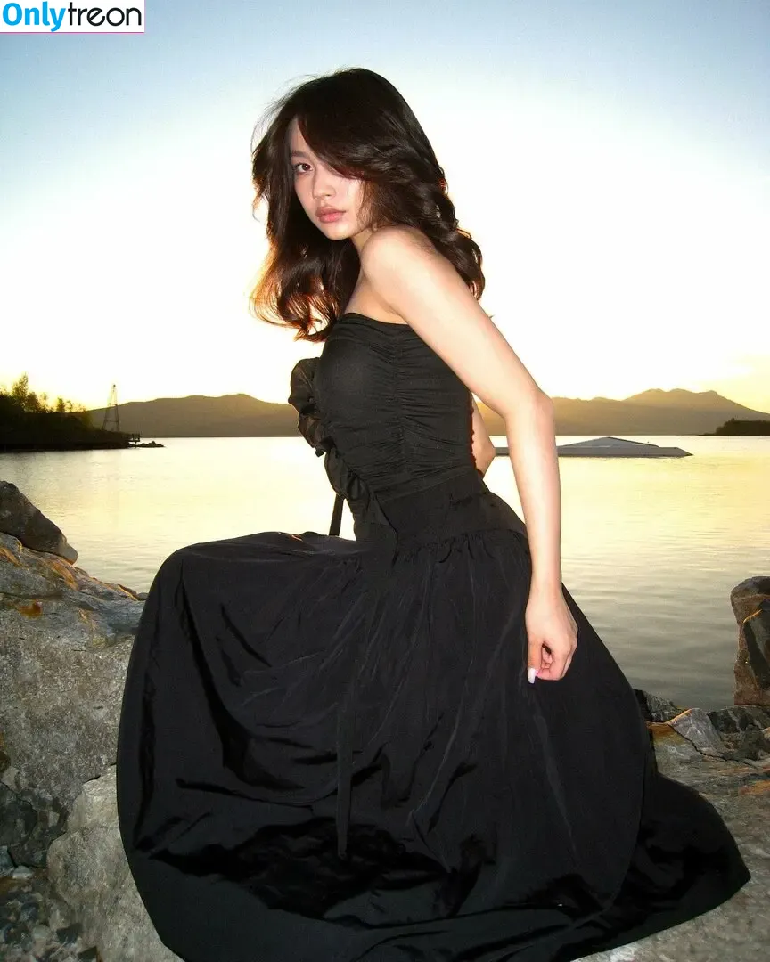 Gulsezim Khassen nude photo #0002 (hsnglsm)