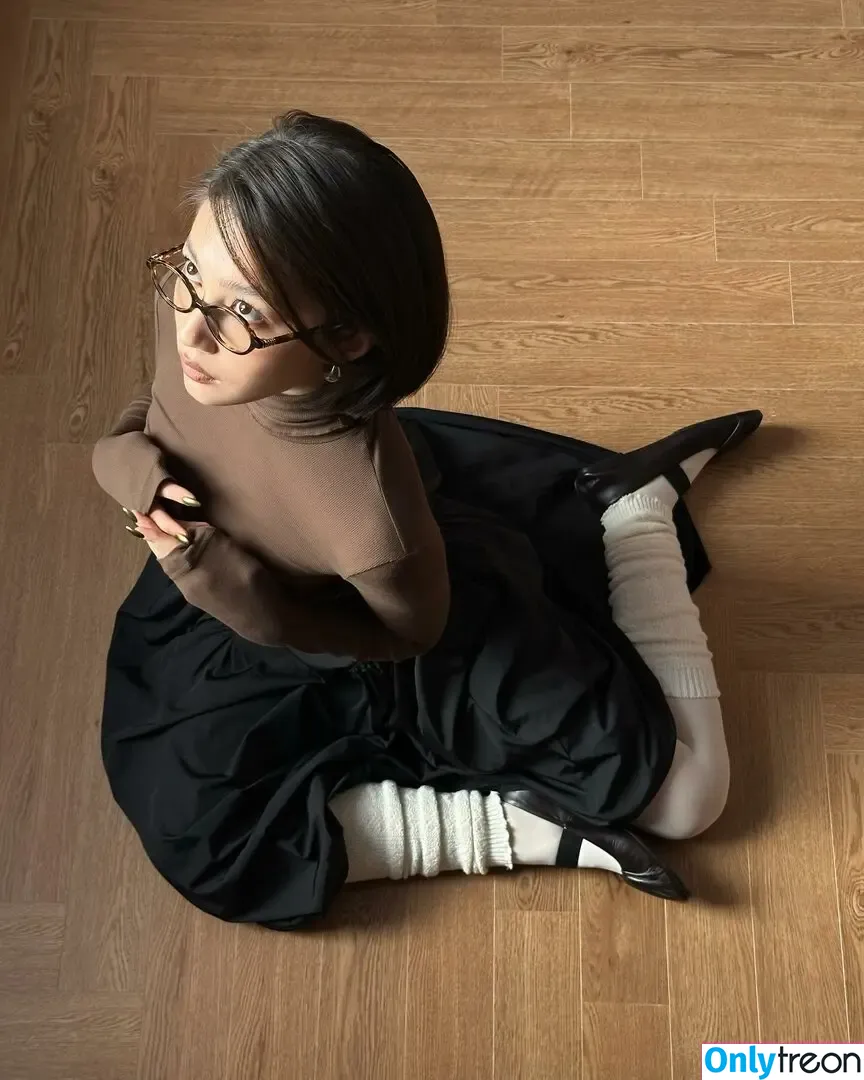 Gulsezim Khassen nude photo #0019 (hsnglsm)