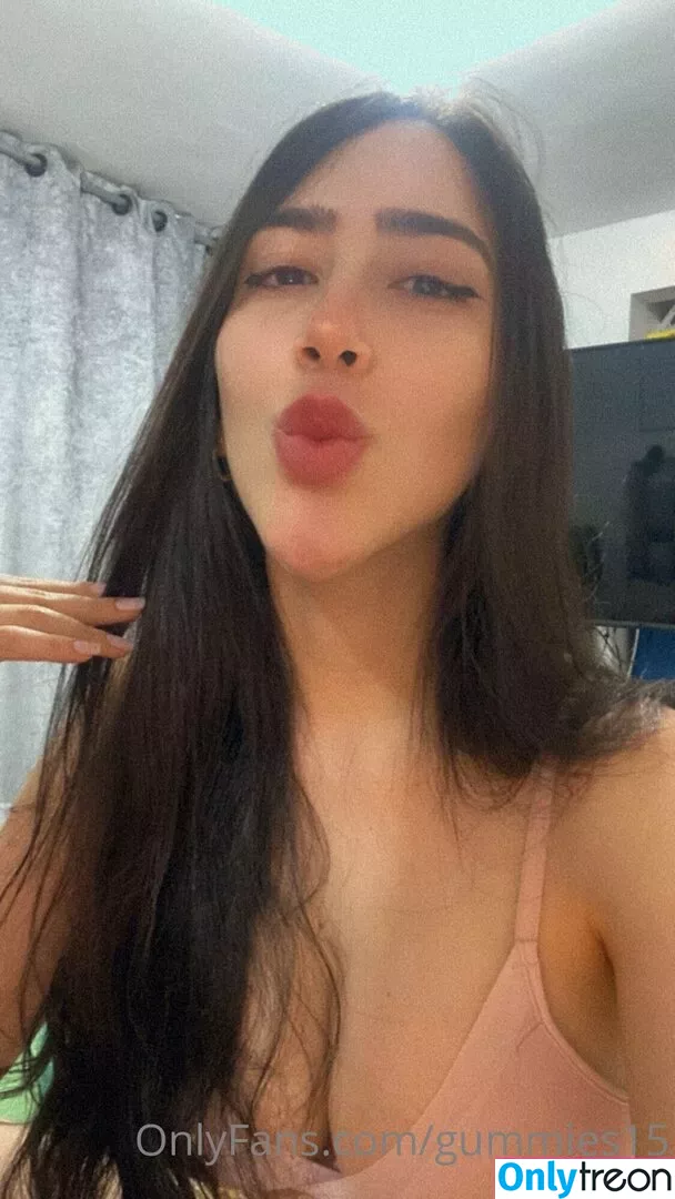gummies15 nude photo #0125 (Saralia / itts.gummy.15)