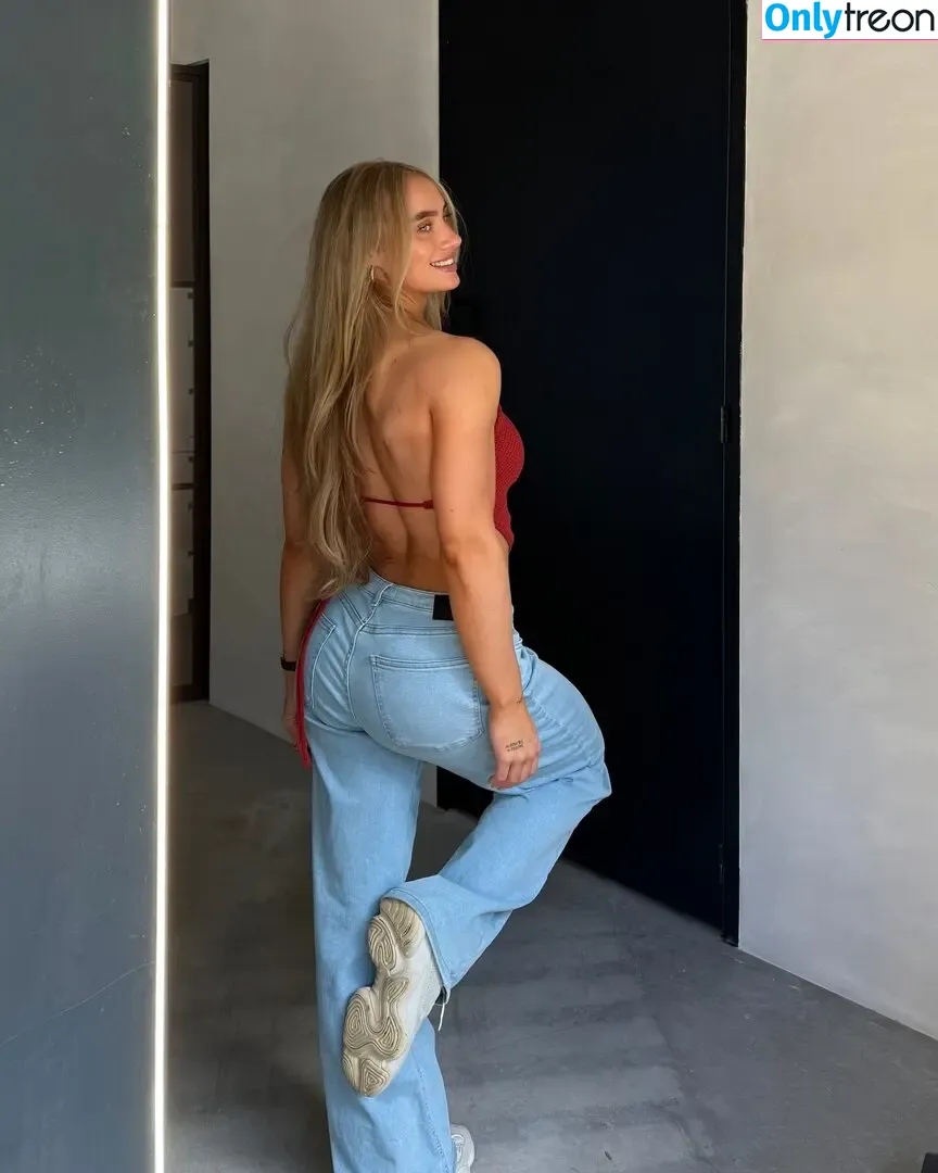 Guusje Van Geel nude photo #0109 (guusje / guzdoes)