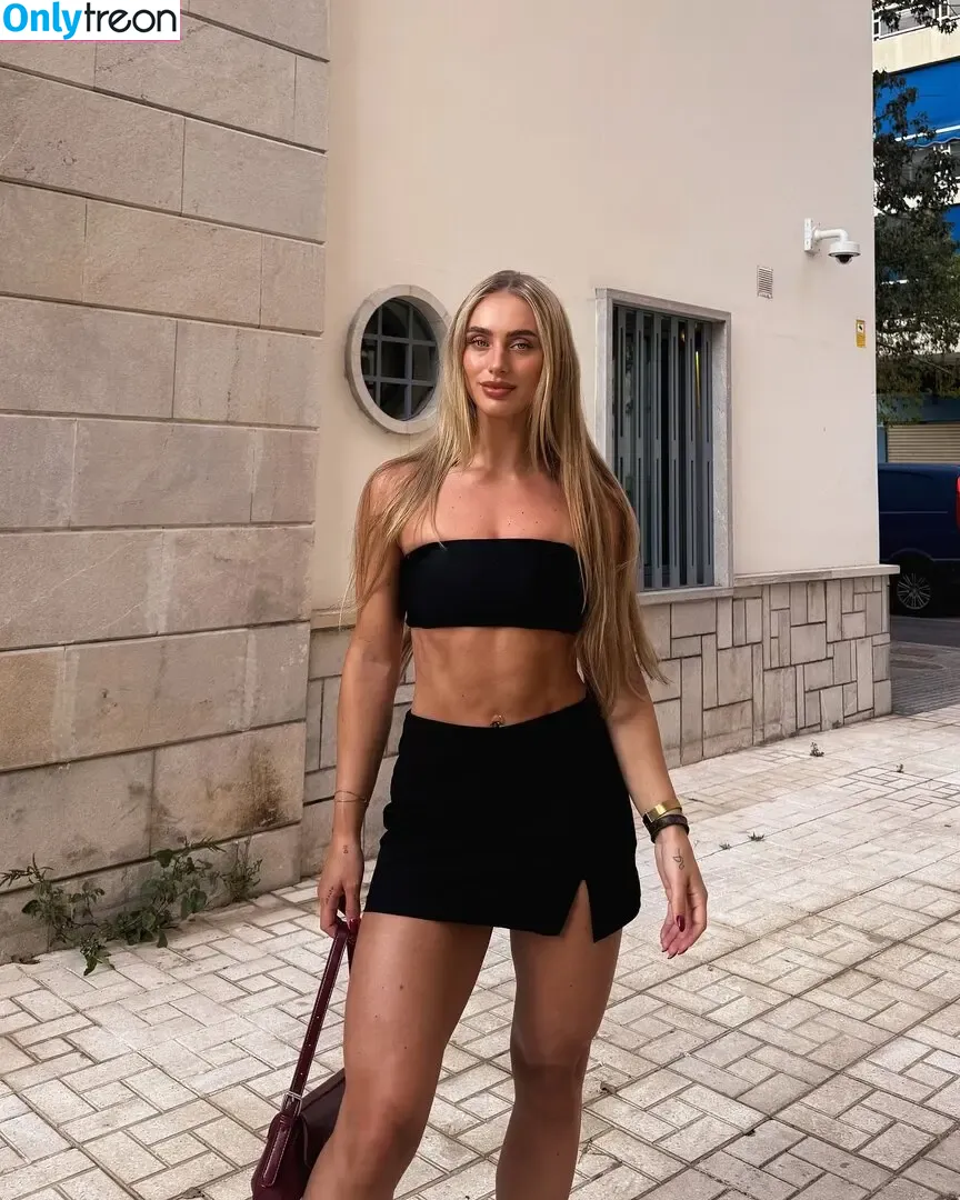Guusje Van Geel nude photo #0126 (guusje / guzdoes)